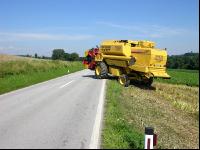 Drescher auf Straße 3