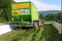 Ladewagen im Fahrsilo 1