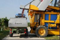 Weinlesemaschine 9