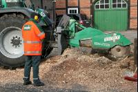 Baumstumpf entfernen J 2