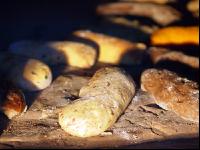 Brot in den Ofen schieben 6