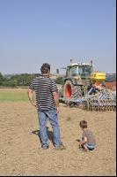 Kinder am Feld 4