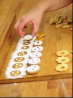 Linzer Augen bereiten 9