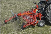 Rollstriegel Triticale