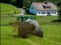 Gülle auf Dauerwiese 20
