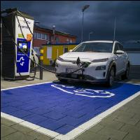Elektro Ladestation 13