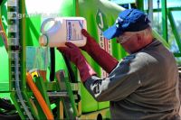 Filling herbicide 5