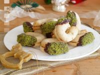 Kipferl mit Pistazien