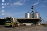 Getreidesilos J 18