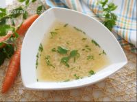 Rindsuppe mit Teigreis 1