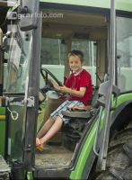 Children on the farm 29