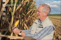 Corn Farmer J 16