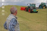 Maisernte Landwirt J 4