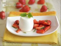 Schafkäse mit Erdbeeren 1