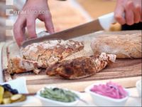 Brot schneiden  2
