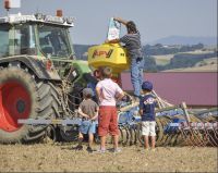 Kinder am Feld 1