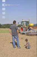 Kinder am Feld 4