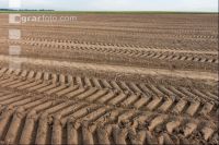 Soil compress tracks 2