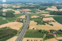 Autobahn zerteilt Kulturland 1