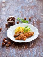 Schnitzel mit Haselnuspanier 1