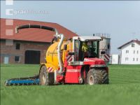 Liquid manure injector 14