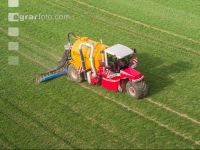 Liquid manure injector 67