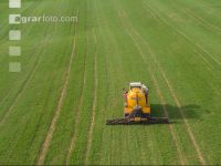 Liquid manure injector 59