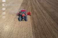 Seed bed preparation beets 34
