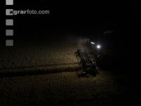 Weizenernte in der Nacht 7