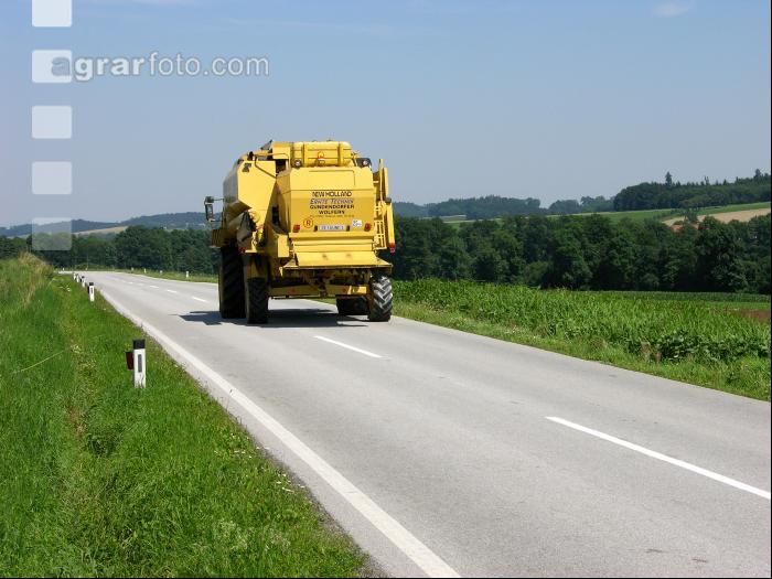 Drescher auf Straße 2