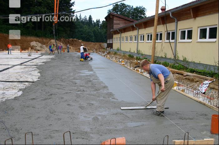 Stall bauen 6