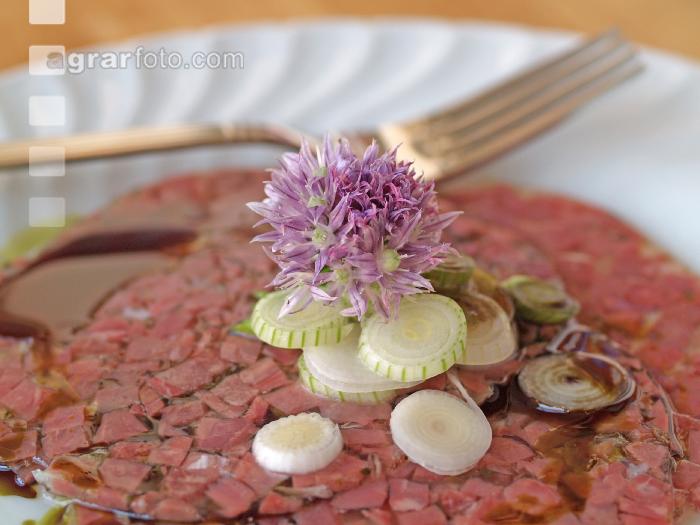 Sulz mit Zwiebelringen 1