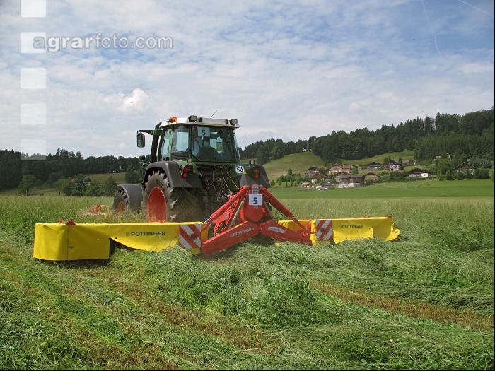 Feldfutter mähen 10