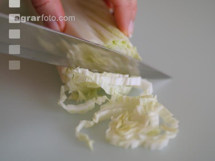 Salat schneiden
