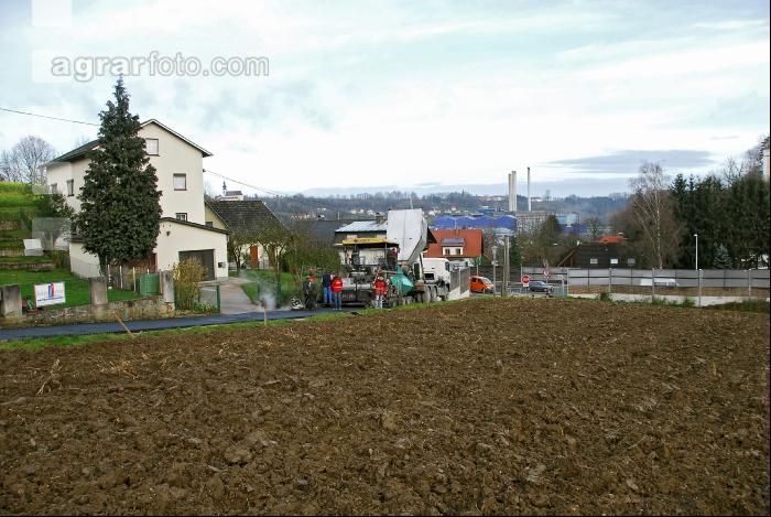 Straße asphaltieren 3