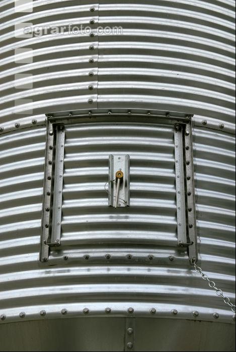 Silo 13