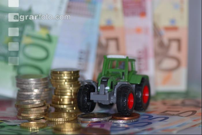 Investitionen  8