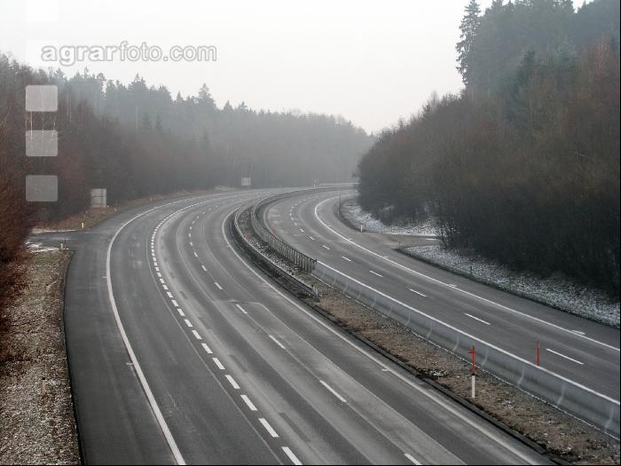 Autobahn leer