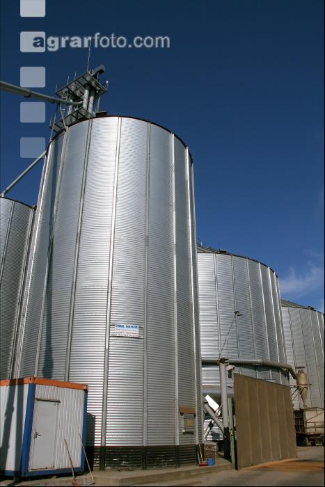 Getreidesilos J 14