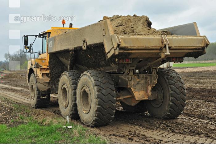 Erdtransport 18