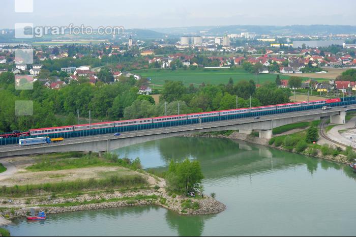 Eisenbahnbrücke 1