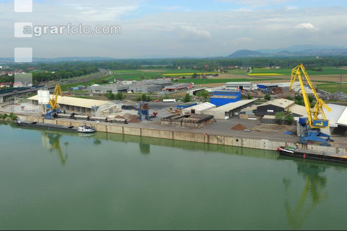 Hafen Verladung 4