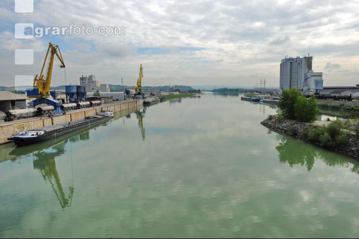 Hafen Verladung 6