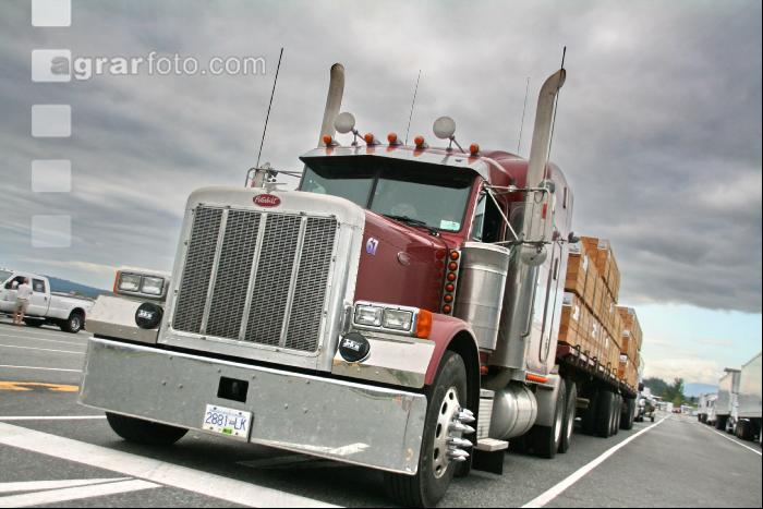 Trucks J 8