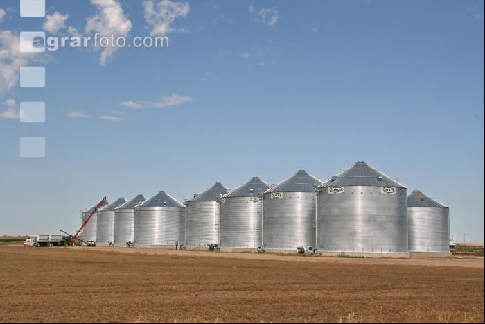 Getreidesilos J 25