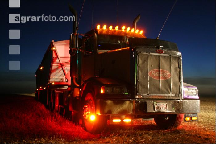 Trucks J 3