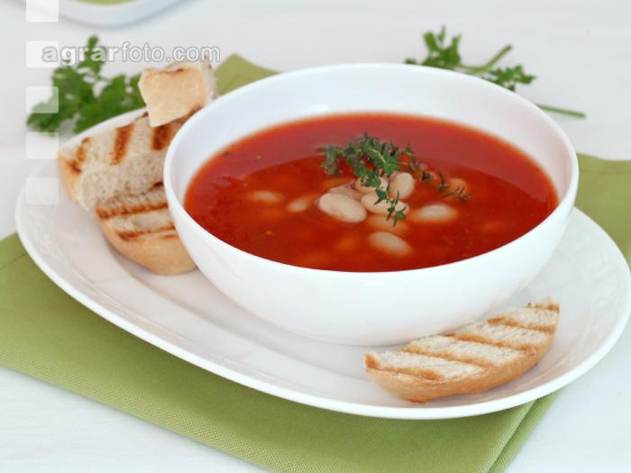 Tomatensuppe mit weißen Bohnen 2