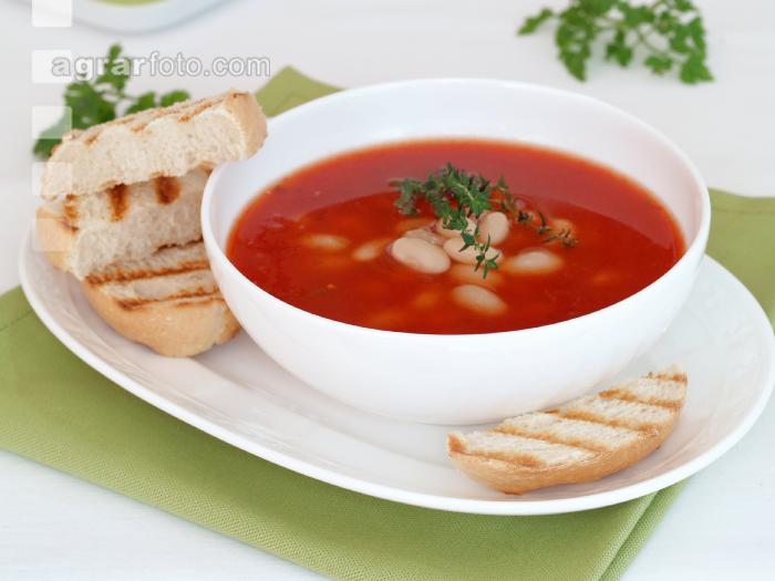 Tomatensuppe mit weißen Bohnen 1