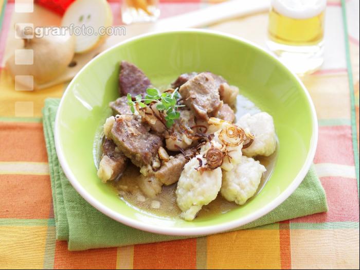 Schweinefleisch mit Sauce 1