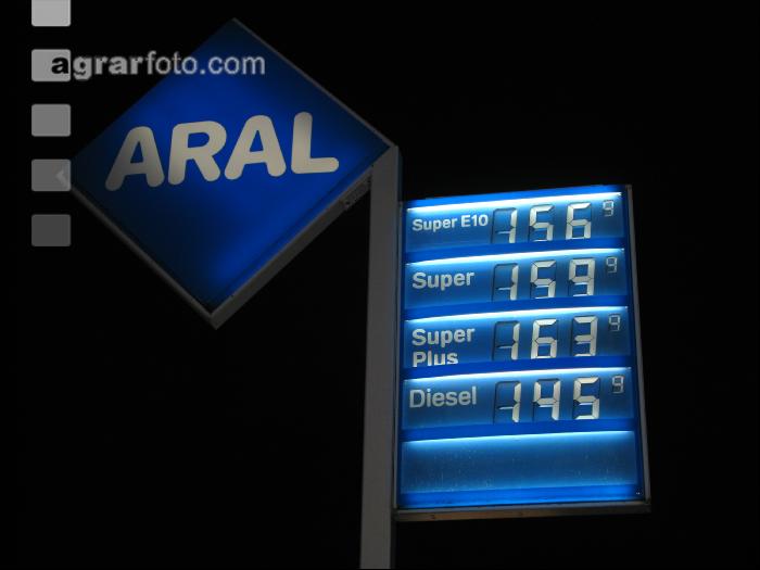 Tankstelle 2
